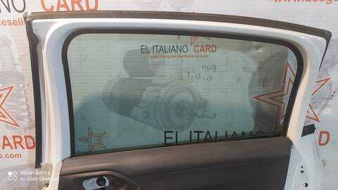 Foto 2ª: Puerta Trasera Derecha Peugeot 208 ACCESS 68CV 50KW [8HR01] (2013)