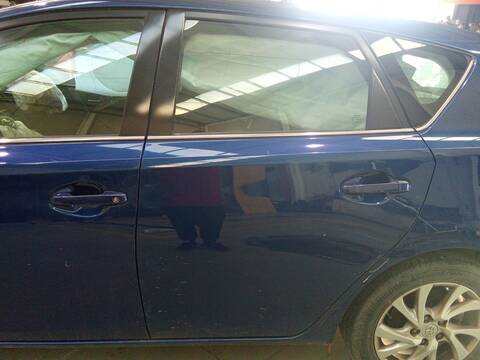 Puerta Trasera Izquierda Toyota Auris 1.6 D4-D WWE185_) 112CV 82KW
