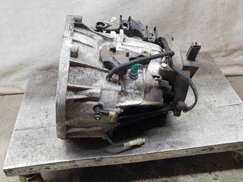 Foto 3ª: Caja Cambios Nissan NV400 L3H2 35T COMFORT