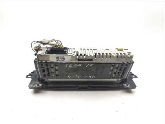 Sistema Audio Radio CD Mercedes Vito 111 CDI 639.701 639.703 639.705)