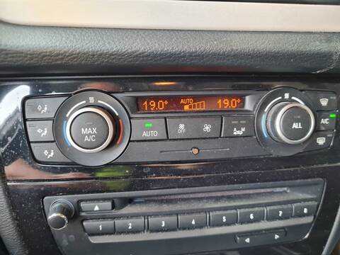 Foto 2ª: Mando Calefacción A. A. Bmw X1 SDRIVE 18D 143CV 105KW [N47D20C] (2014)