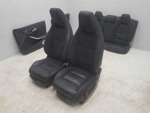 Foto 3ª: Juego Asientos Completos Mercedes Clase C 160 CLA 45 AMG 4MATIC EDITION 1 117.352) (2014)