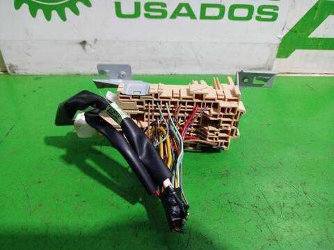 Foto 3ª: Caja Reles Fusibles Nissan Juke ACENTA AUT. 117CV [HR16DE] (2010)