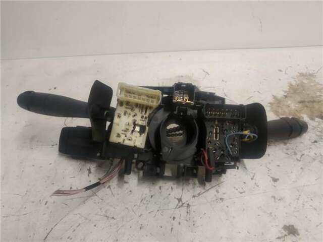Foto 2ª: Mando Multifuncion Renault Clio 1.2 AUTHENTIQUE [1.2 LTR. - 43 KW] [D7F 726]