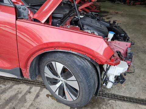 Aleta Delantera Derecha Volvo XC 40 MOMENTUM PRO 2WD 163CV 120KW