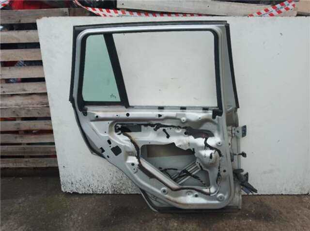 Foto 2ª: Puerta Trasera Izquierda Bmw X3 2.0 16V TURBODIESEL (150 CV) [204D4]