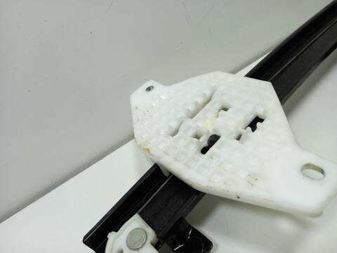 Foto 2ª: Elevalunas Manual Trasero Derecho Ssangyong Korando 671950 (2011)