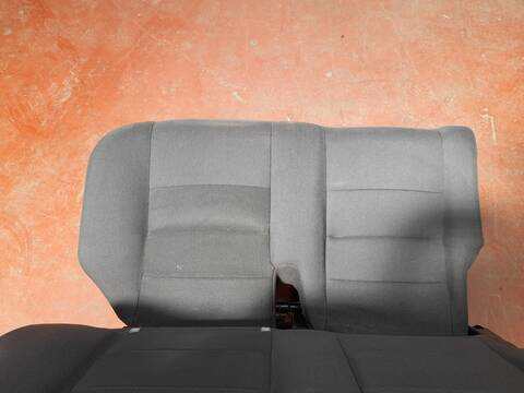Foto 3ª: Asientos Traseros Land Rover Discovery 2.7 TD V6 CAT 190CV 140KW (2006)
