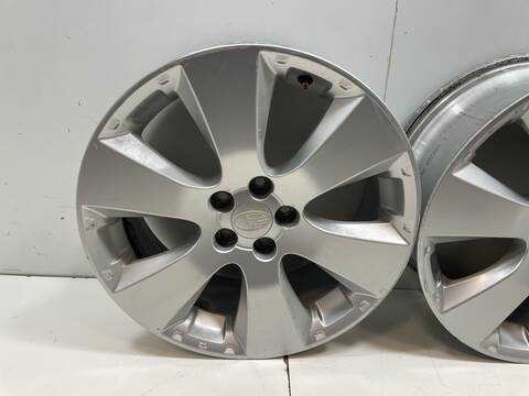 Foto 2ª: Juego LLantas Subaru Legacy D-EE20 (2010)