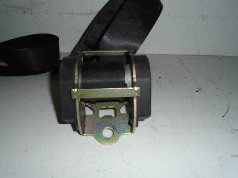 Foto 2ª: Cinturón Trasero Izquierdo Hyundai Accent GL 4P 86CV 63KW [G4EA] (2006)