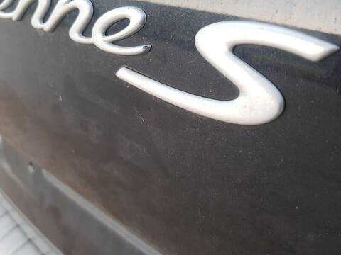 Foto 2ª: Portón Porsche Cayenne S 4.5 340CV 250KW [M4800] (2004)