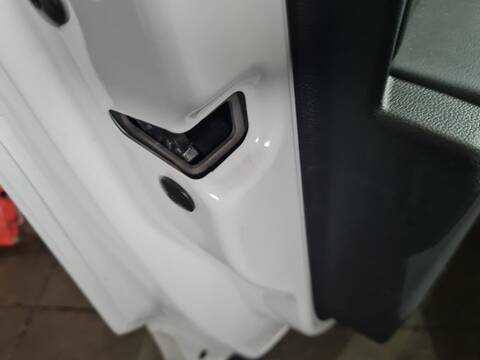 Cerradura Puerta Delantera Izquierda Volkswagen T-Roc STYLE 149CV 110KW