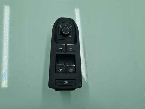 Foto 2ª: Botonera Elevalunas Volkswagen Golf LIFE 115CV 85KW [DTR] (2022)