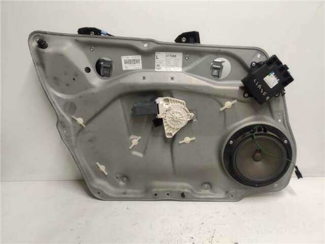 Foto 1ª: Elevalunas Eléctrico Delantero Izquierdo Mercedes Clase B 150 2.0 180 CDI (245.207) [2.0 LTR. - 80 KW CDI CAT] [OM 640.940]