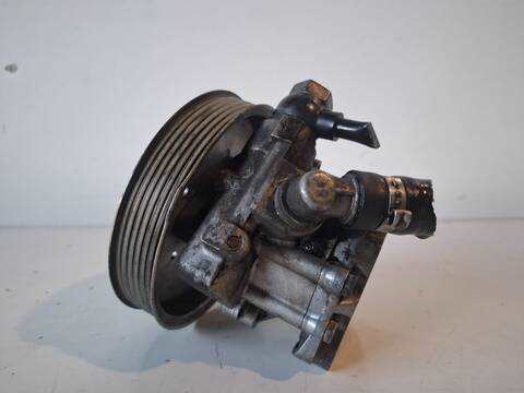Foto 2ª: Bomba de Direccion Audi A4 2.5 TDI 163CV (2001)