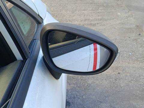 Retrovisor Derecho Ford Fiesta UGJC