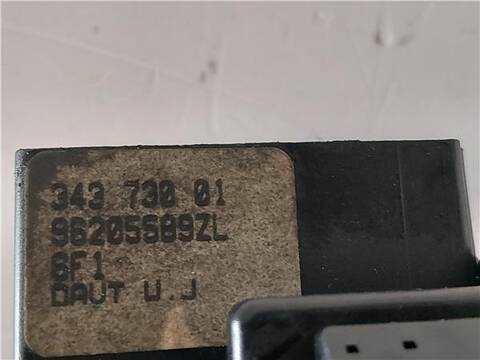 Foto 3ª: Mando Multifuncion Citroen Xsara 2.0 HDI 109 COUPE 109CV 80KW [RHZ (DW10ATED)] (2001)