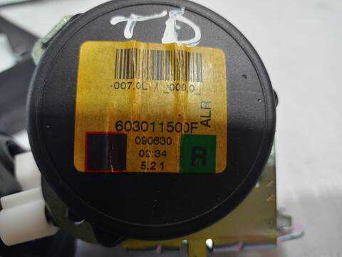 Foto 3ª: Cinturón Trasero Derecho Land Rover Discovery TDV6 HSE 245CV 180KW [306DT] (2010)
