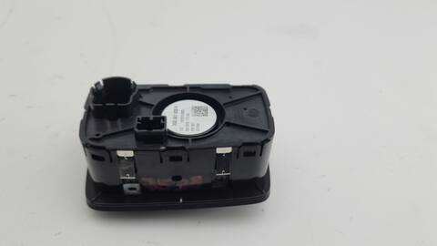 Foto 3ª: Mando Luces Volkswagen Passat BUSINESS 150CV 110KW [DSRA] (2020)