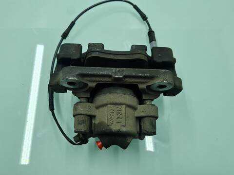 Foto 2ª: Pinza Freno Delantera Izquierdo Bmw Serie 1 114 118D 143CV 105KW [N47D20C] (2012)