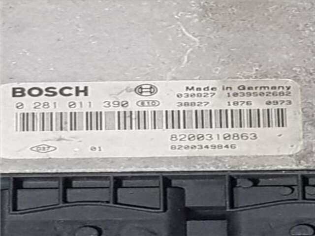 Foto 2ª: Centralita Motor ECU Renault Megane 1.9 CONFORT AUTHENTIQUE [1.9 LTR. - 88 KW DCI DIESEL] II BERLINA 5P (10.2002-_) [F9Q B8]