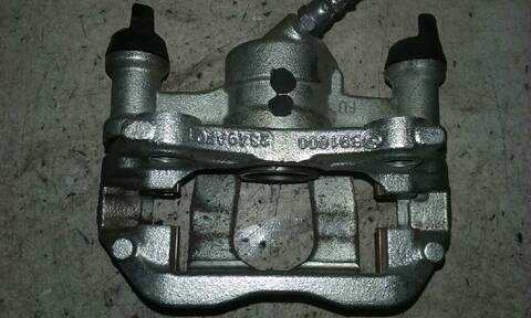 Foto 2ª: Pinza Freno Trasera Izquierdo Mercedes Clase V 200 136CV 100KW (2014)