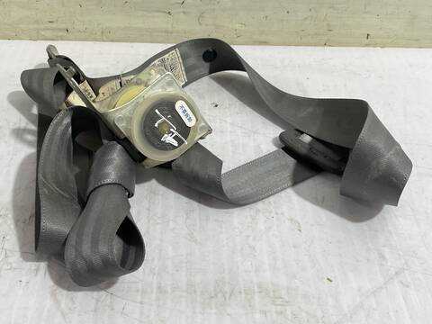 Cinturón Trasero Izquierdo Toyota Prius BASIS 78CV 57KW