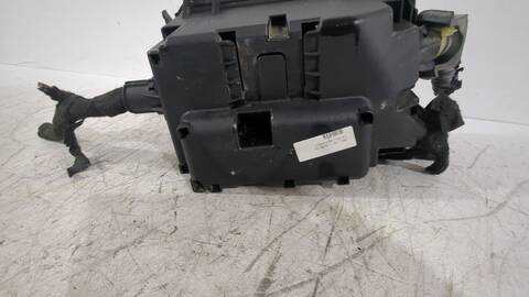Foto 3ª: Caja Reles Fusibles Opel Corsa 1.3 CDTI L08 L68) 75CV 55KW [A 13 DTC,Z 13 DTJ] (2014)