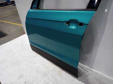 Foto 2ª: Puerta Delantera Izquierda Volkswagen T-Cross ADVANCE 95CV [DKLA  DUSB  CHZL  DL] (2016)