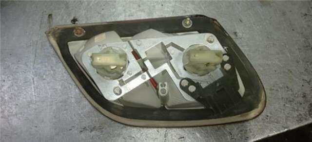 Foto 3ª: Piloto Trasero Izquierdo Mercedes Clase CLK 230 2.3 16V COMPRESSOR (208.447) 142KW COMPRESOR CAT [M 111.975]