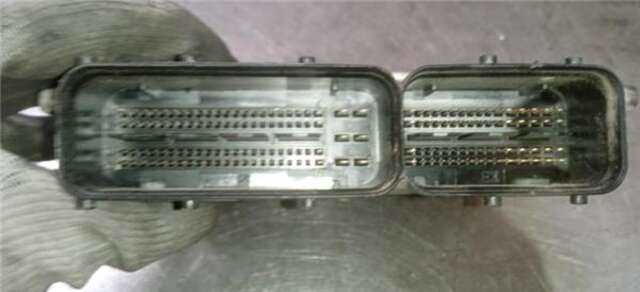 Foto 3ª: Centralita Motor ECU Skoda Superb 2.0 ACTIVE [2.0 LTR. - 103 KW TDI DPF] [BMP]