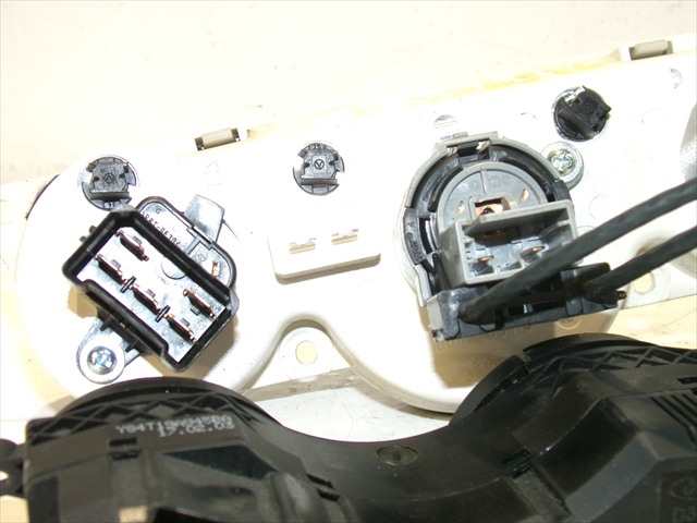 Foto 3ª: Mando Calefacción A. A. Ford Focus 1.8 TDCI 1998-2004 [FFDA] (2003)