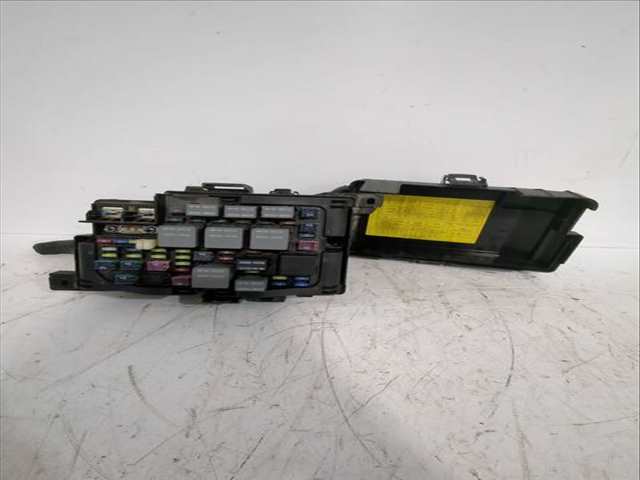 Caja Reles Fusibles Kia Carens 2.0 CRDI 140 140CV 103KW