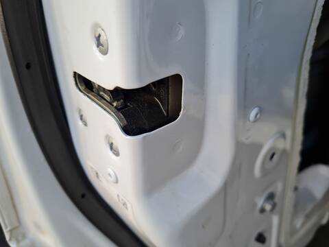 Cerradura Puerta Delantera Izquierda Renault Kadjar XMOD 110CV 81KW
