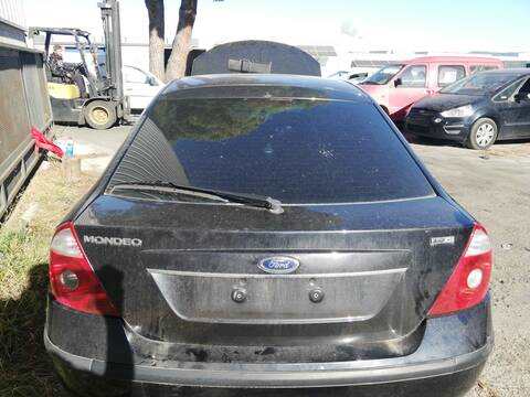 Portón Ford Mondeo FMBA BERLINA