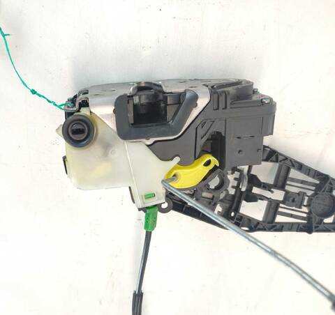 Foto 3ª: Cerradura Puerta Trasera Izquierda Opel Insignia 2.0 CDTI 68) 110CV (2008)