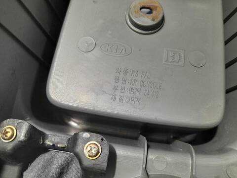 Foto 2ª: Consola Central Kia Carens 2.0 TD CAT 113CV [D4EA] (2002)