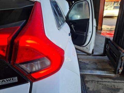 Foto 2ª: Piloto Trasero Derecho Mitsubishi Eclipse KAITEKI 4WD 163CV 120KW [4B40] (2021)
