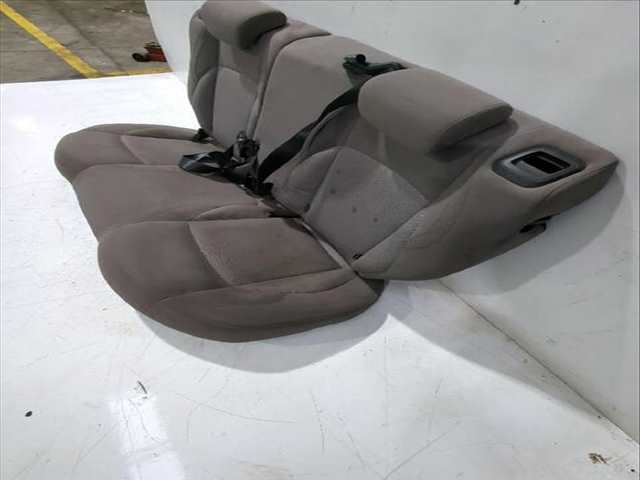 Foto 2ª: Asientos Traseros Alfa Romeo Giulietta 1.6 JTDM 940FXD1A) 105CV [940 A3.000] (2010)