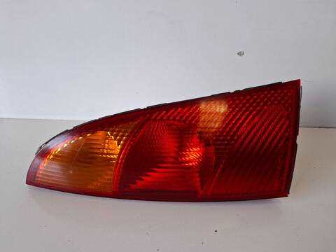 Foto 2ª: Piloto Trasero Izquierdo Ford Focus AMBIENTE 1 16V CAT 101CV (1998)