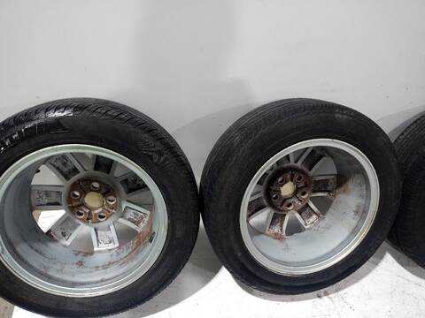 Foto 2ª: Juego LLantas Ford Mondeo GHIA 06.2003 ) D) 131CV [FMBA - N7BA] (2000)