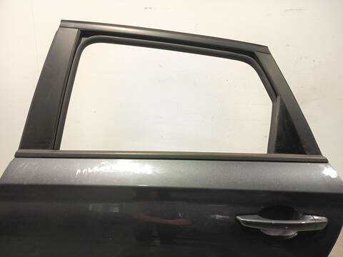 Foto 3ª: Puerta Trasera Izquierda Hyundai i30 1.6 CRDI 110CV 81KW [D4FB] (2017)