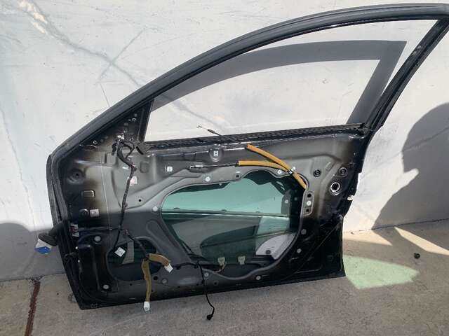 Foto 2ª: Puerta Delantera Derecha Mazda 6 2.2 DI125-129CV 0CV [R2] (2010)