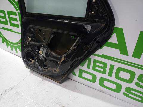 Foto 3ª: Puerta Trasera Derecha Opel Vectra GTS BERLINA 125CV 92KW [Y22DTR] (2003)