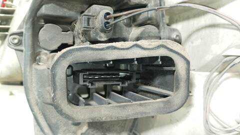 Foto 4ª: Piloto Trasero Izquierdo Skoda Octavia STYLE 110CV 81KW [CXX] (2015)