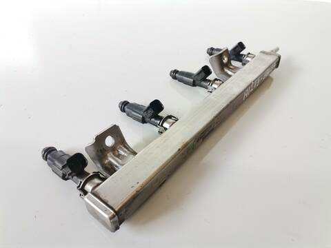 Foto 3ª: Rampa Inyectora Ford Mondeo GHIA 06.2003 ) D) 145CV (2000)