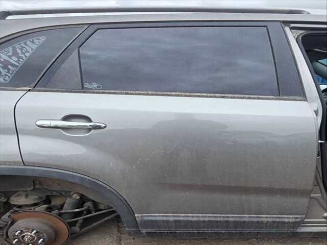 Puerta Trasera Derecha Kia Sorento DRIVE 2WD 197CV 145KW