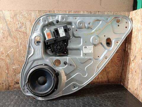 Elevalunas Manual Trasero Derecho Ford Kuga BAQUEIRA BERET 136CV
