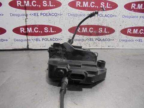 Foto 3ª: Cerradura Puerta Trasera Derecha Renault Scenic AUTHENTIQUE 120CV 88KW [F9Q D8] (2004)
