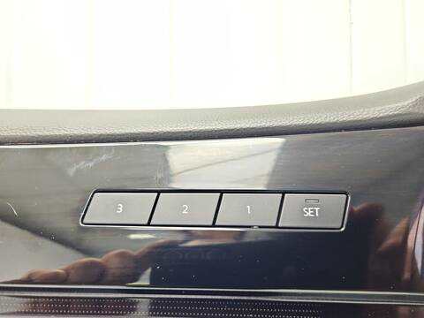 Foto 2ª: Tapizados Cartoneras Volkswagen Touareg 3.0 TDI 4MOTION 286CV 210KW [DENA,DPYD] (2021)
